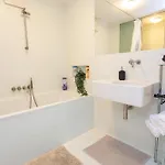 Lägenhet Fullhouse - - M14 - Balcony - Smarttv *