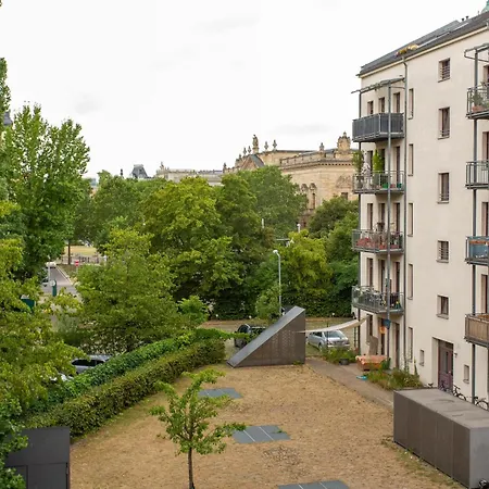 Fullhouse - - M14 - Balcony - Smarttv * Leipzig