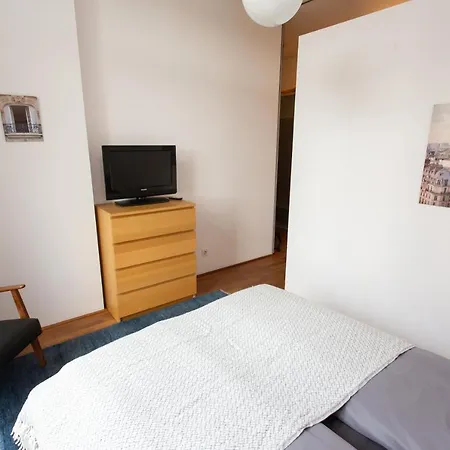 Fullhouse - - M14 - Balcony - Smarttv * Leipzig