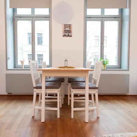 Fullhouse - - M14 - Balcony - Smarttv * Leipzig