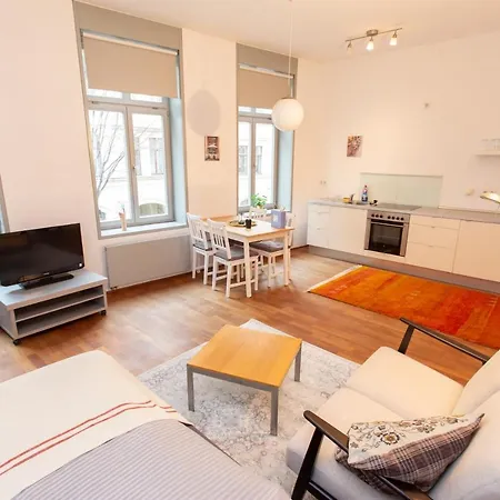 Fullhouse - - M14 - Balcony - Smarttv Lipsia