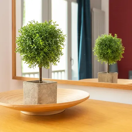 Fullhouse - - M14 - Balcony - Smarttv *