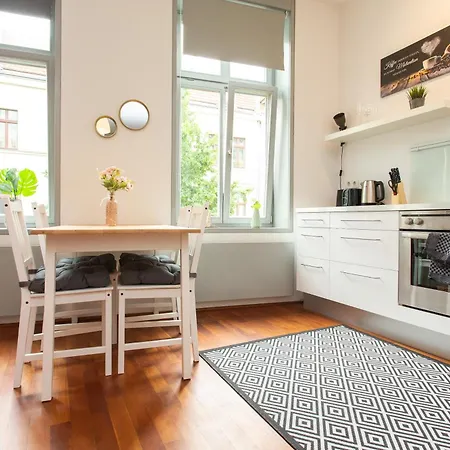 Fullhouse - - M14 - Balcony - Smarttv Апартаменты