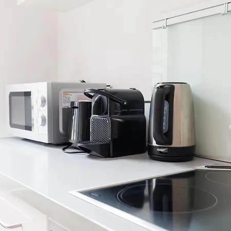 Fullhouse - - M14 - Balcony - Smarttv Appartement *
